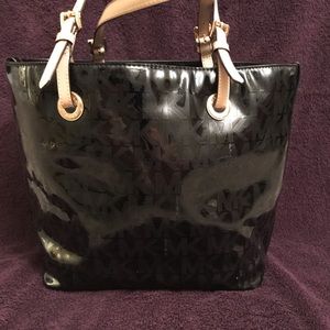 Black Michael Kors Shoulder Bag